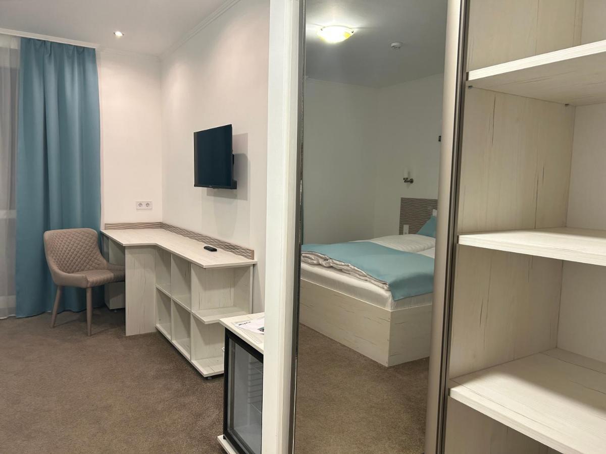 Danelis Hotel Edelény Kültér fotó
